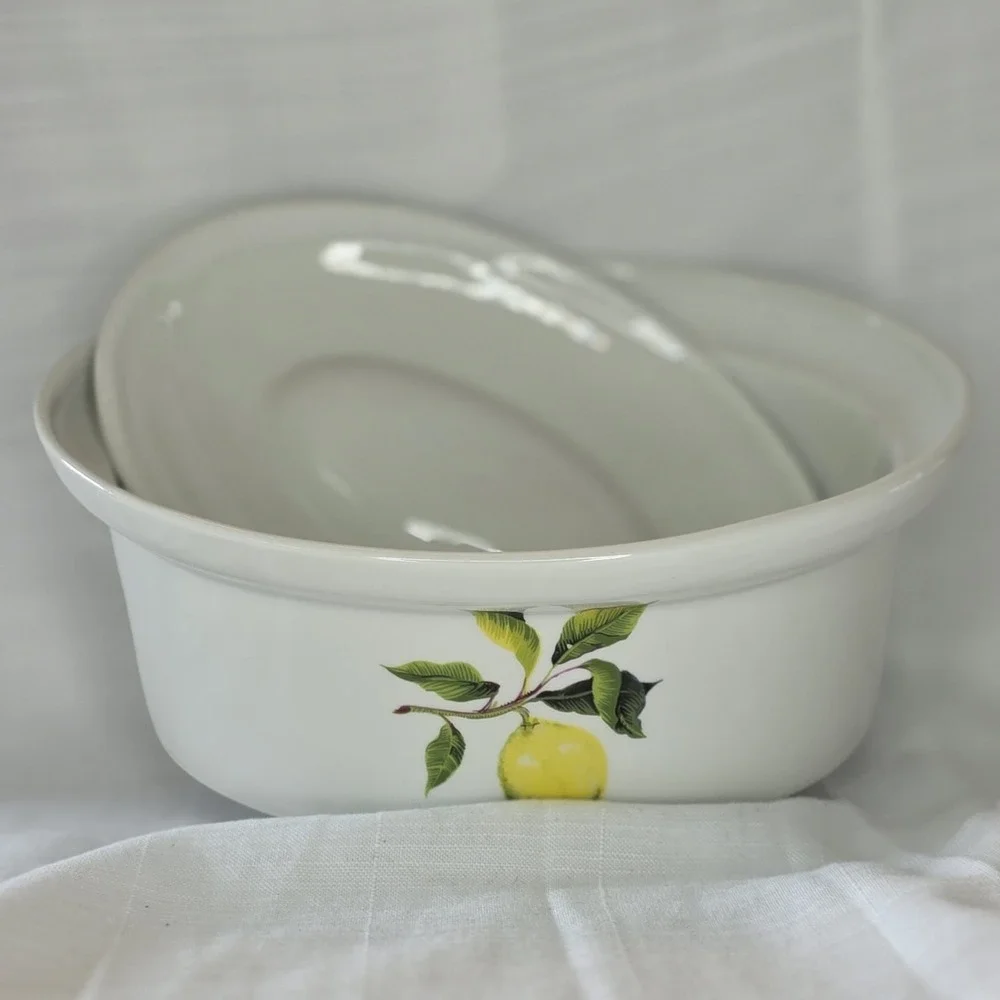 BIA Cordon Bleu 1.5 Qt. Porcelain Oval Covered Casserole Dish w/ Lid, Lemon Stem